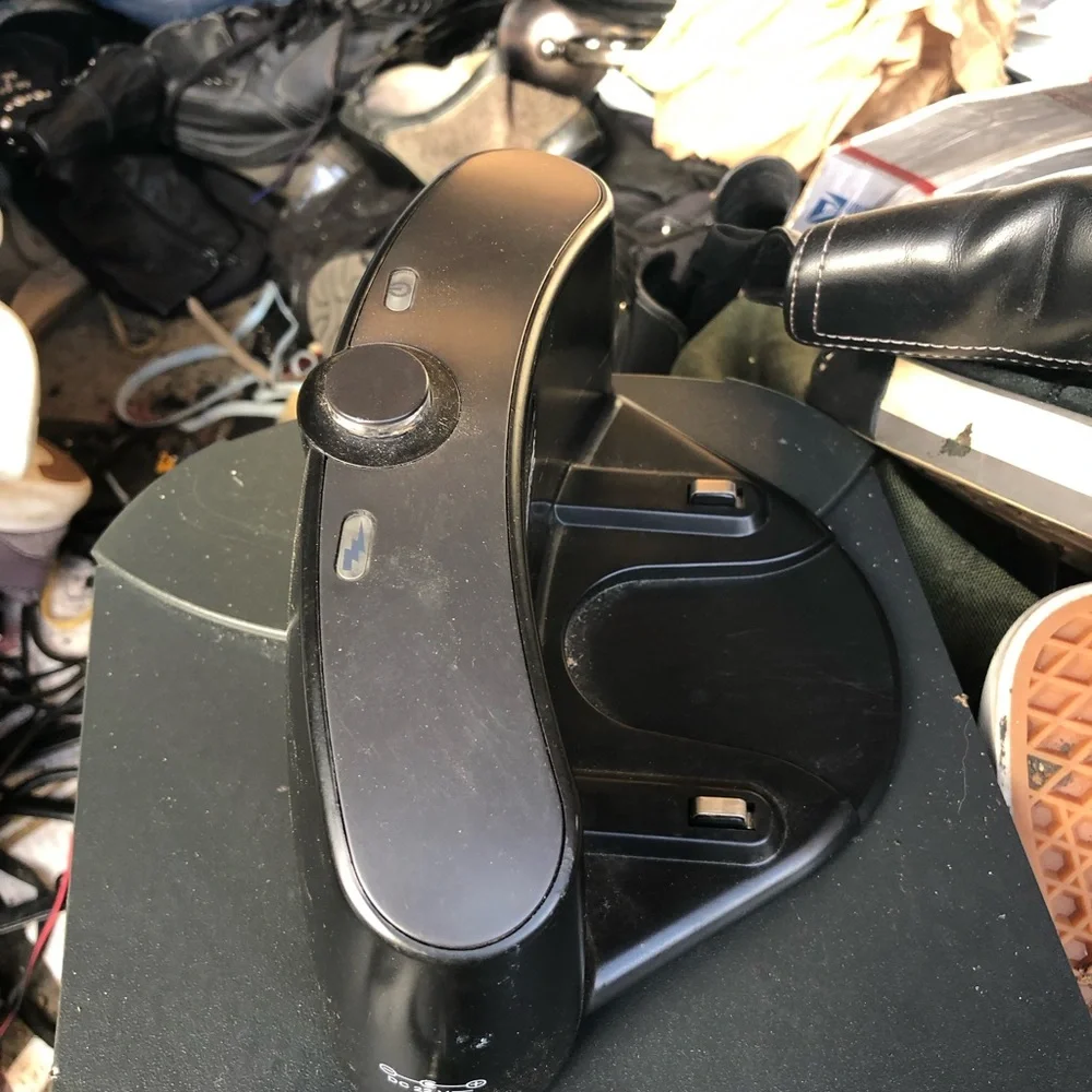IRobot Roomba Black Charging Dock for VR Accessories